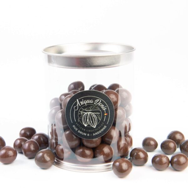 perles noisettes noir